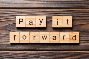 pay-it-forward-min